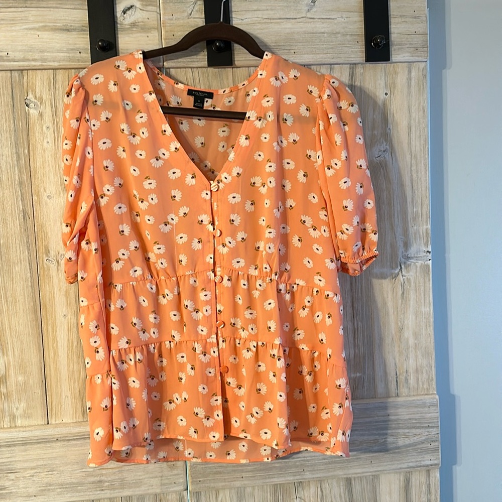 Ann Taylor blousy top. Size Medium